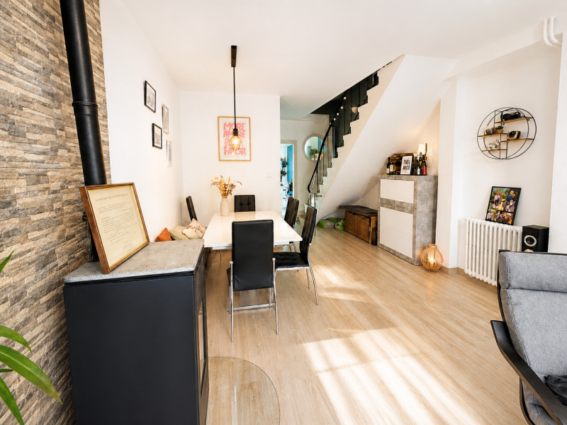 Triplex 158 m² – 4 chambres – Terrasse – Garage – Centre Saint-Avold.